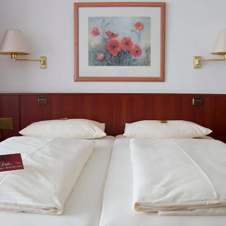 Πανσιόν Seeblick Garni